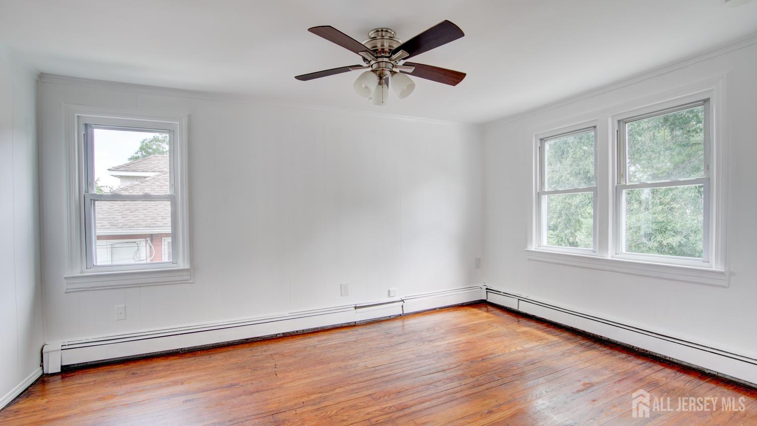 44 Briarwood Avenue Keansburg NJ 07734