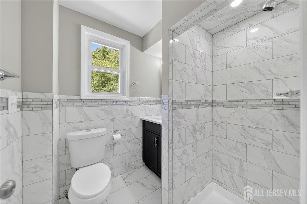 103 Minna Avenue Avenel NJ 07001