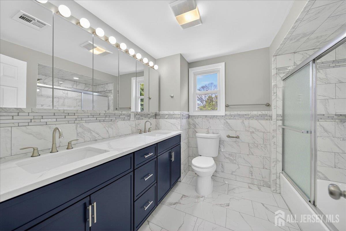 103 Minna Avenue Avenel NJ 07001