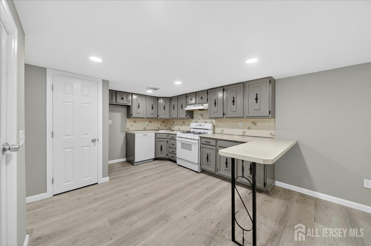 103 Minna Avenue Avenel NJ 07001