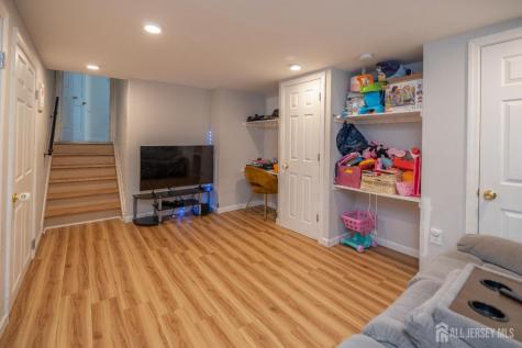 175 E Rosewood Lane Port Reading NJ 07064