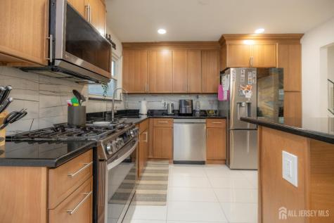 175 E Rosewood Lane Port Reading NJ 07064