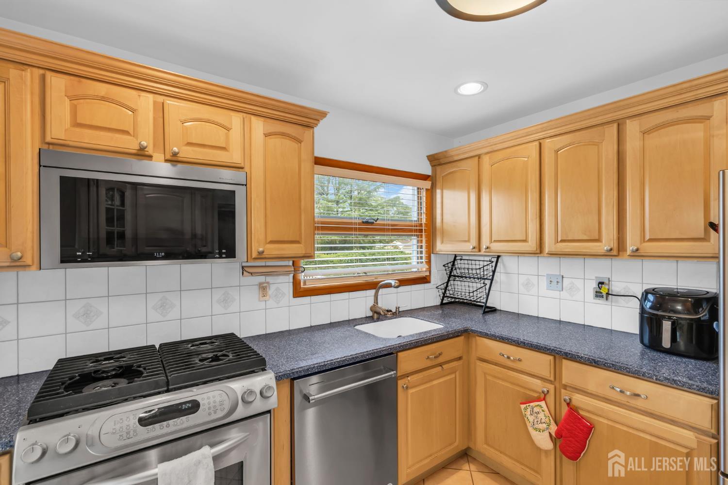 135 8th Street Piscataway NJ 08854