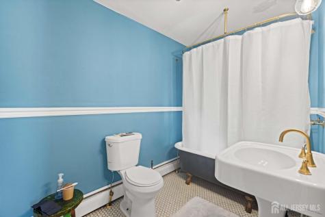 126 E Union Street Burlington City NJ 08016
