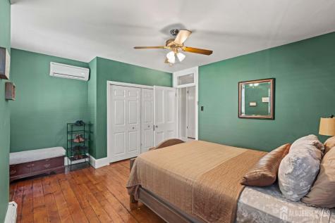 126 E Union Street Burlington City NJ 08016