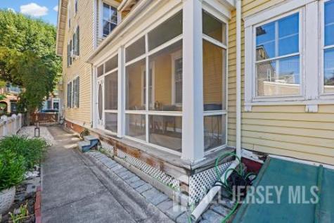 126 E Union Street Burlington City NJ 08016