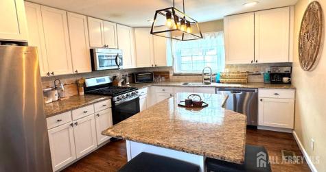34 Eisenhower Avenue Spotswood NJ 08884