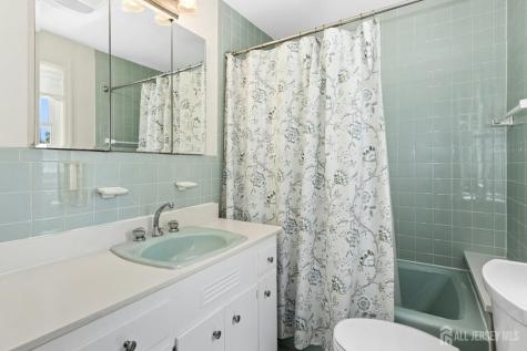 212 Central Avenue Edison NJ 08817