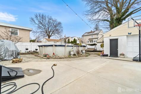 34 Ling Street Fords NJ 08863
