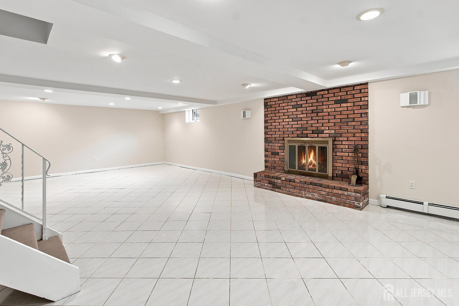 189 Kensington Avenue Colonia NJ 07067