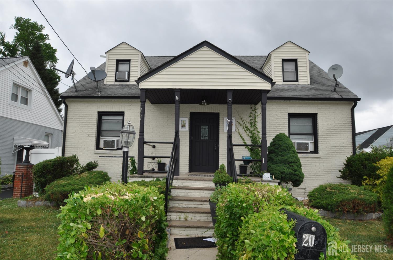 20 Maine Avenue Carteret NJ 07008