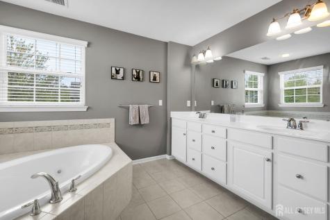 17 Carriage Way Barnegat NJ 08005