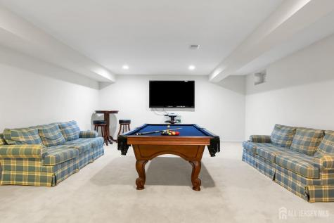 17 Carriage Way Barnegat NJ 08005