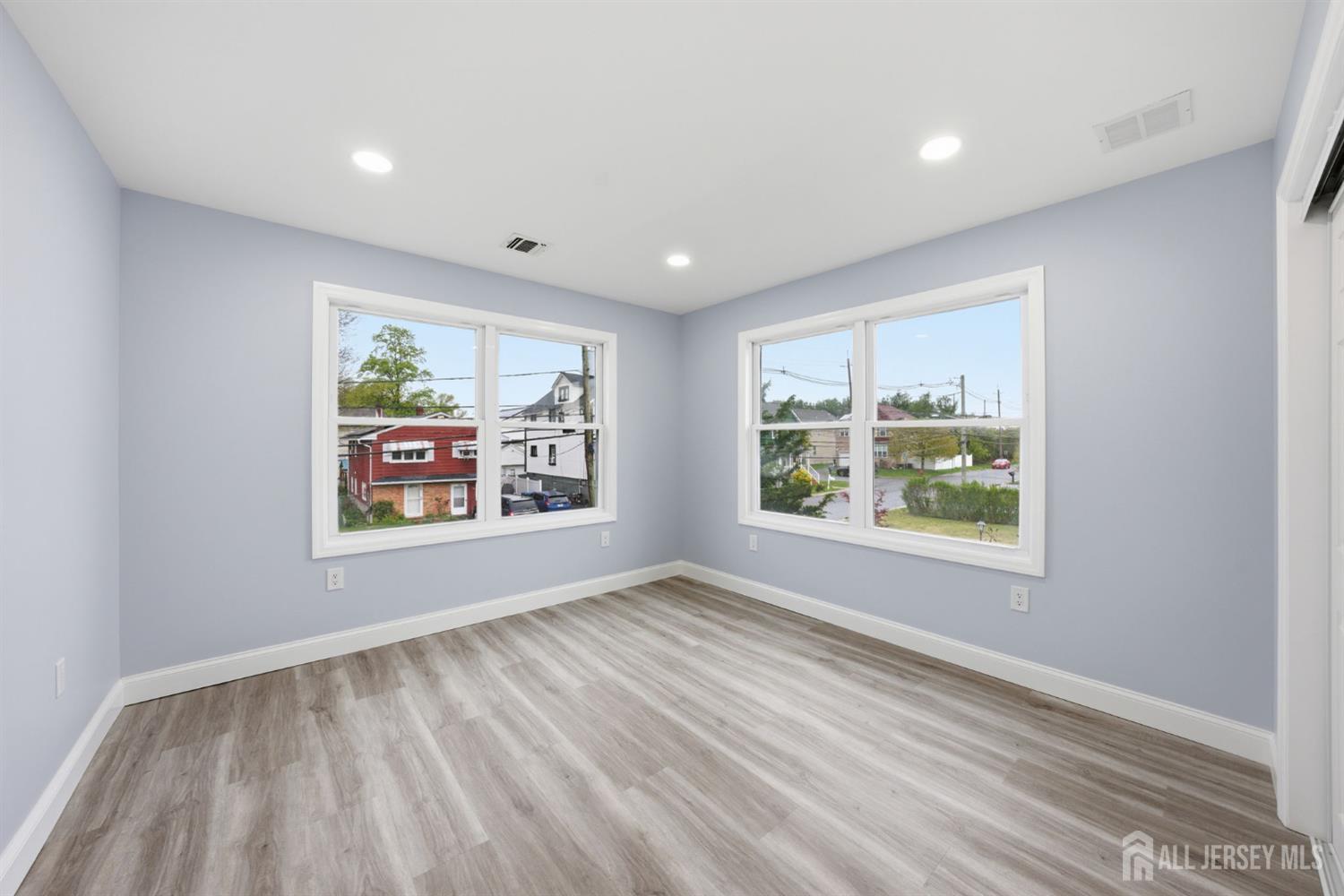 949 Edwin Street North Brunswick NJ 08902