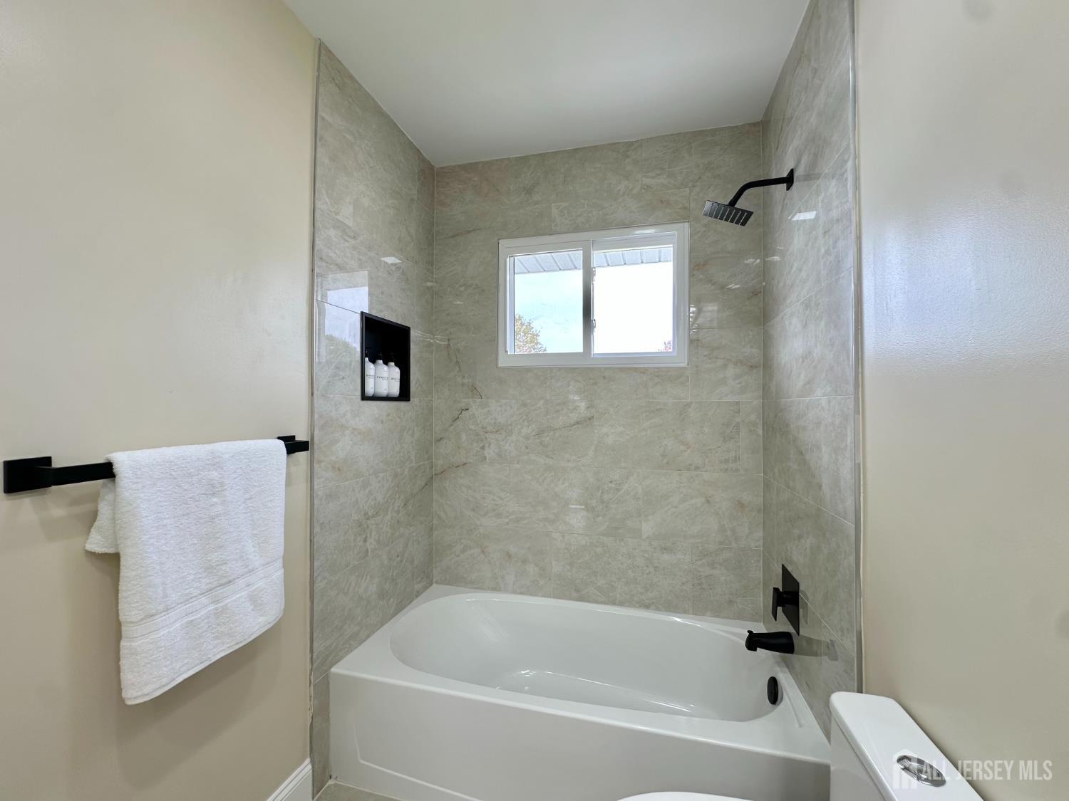 26 Miliken Road Colonia NJ 07067