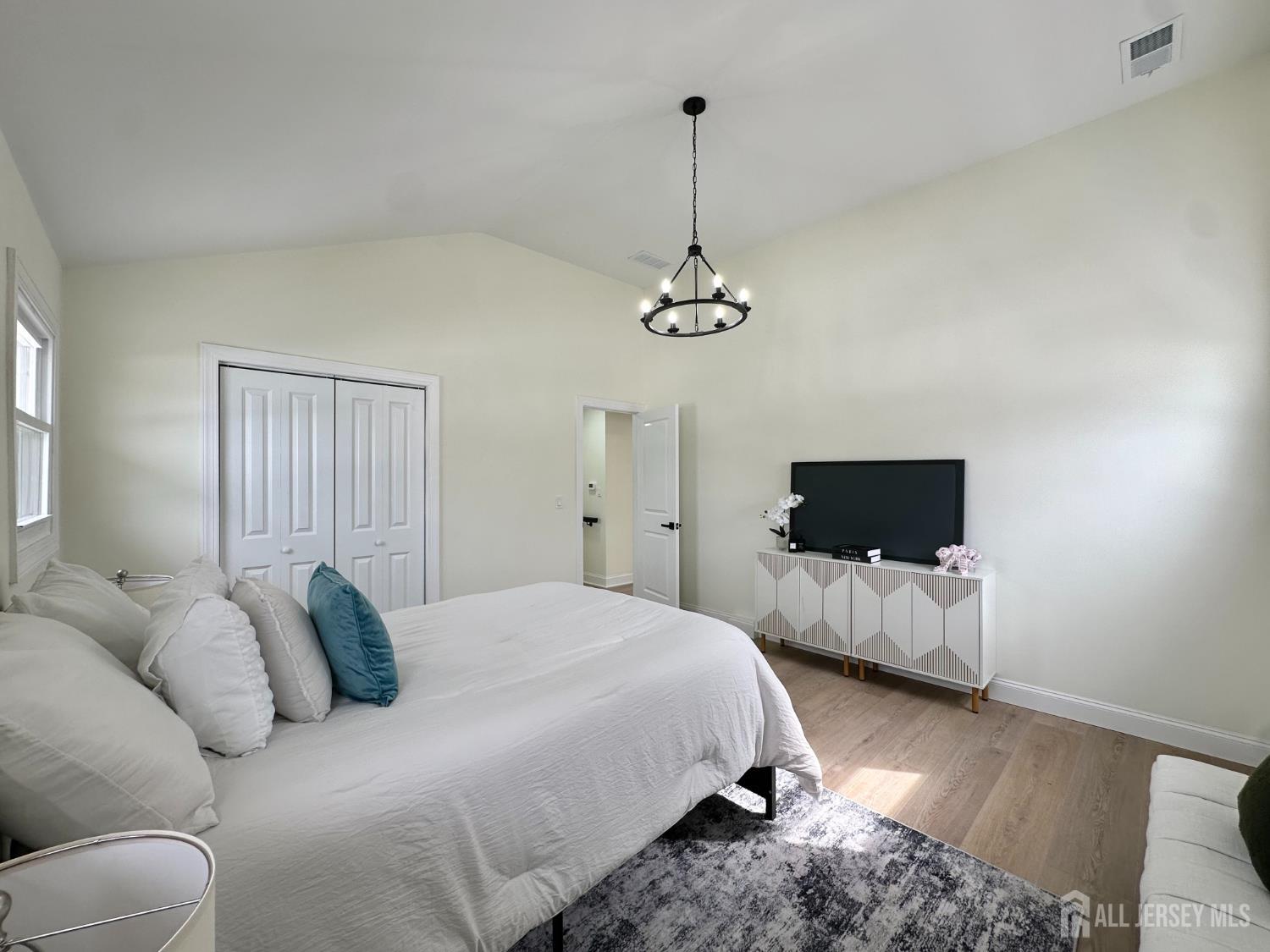 26 Miliken Road Colonia NJ 07067
