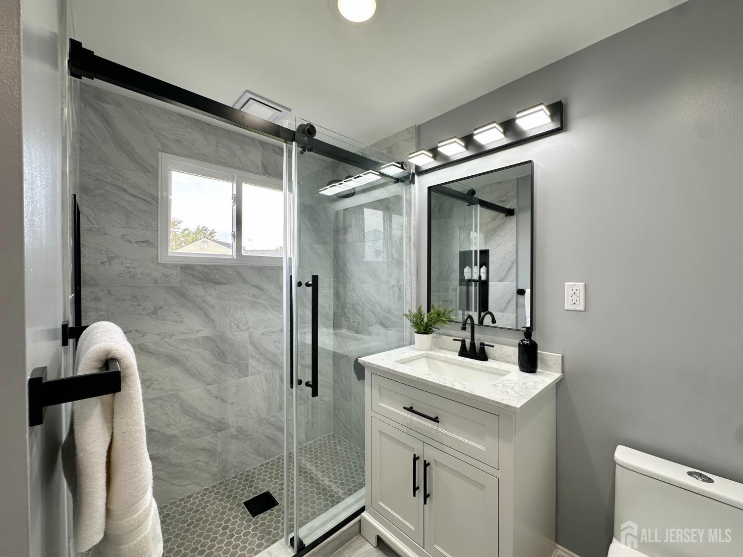 26 Miliken Road Colonia NJ 07067