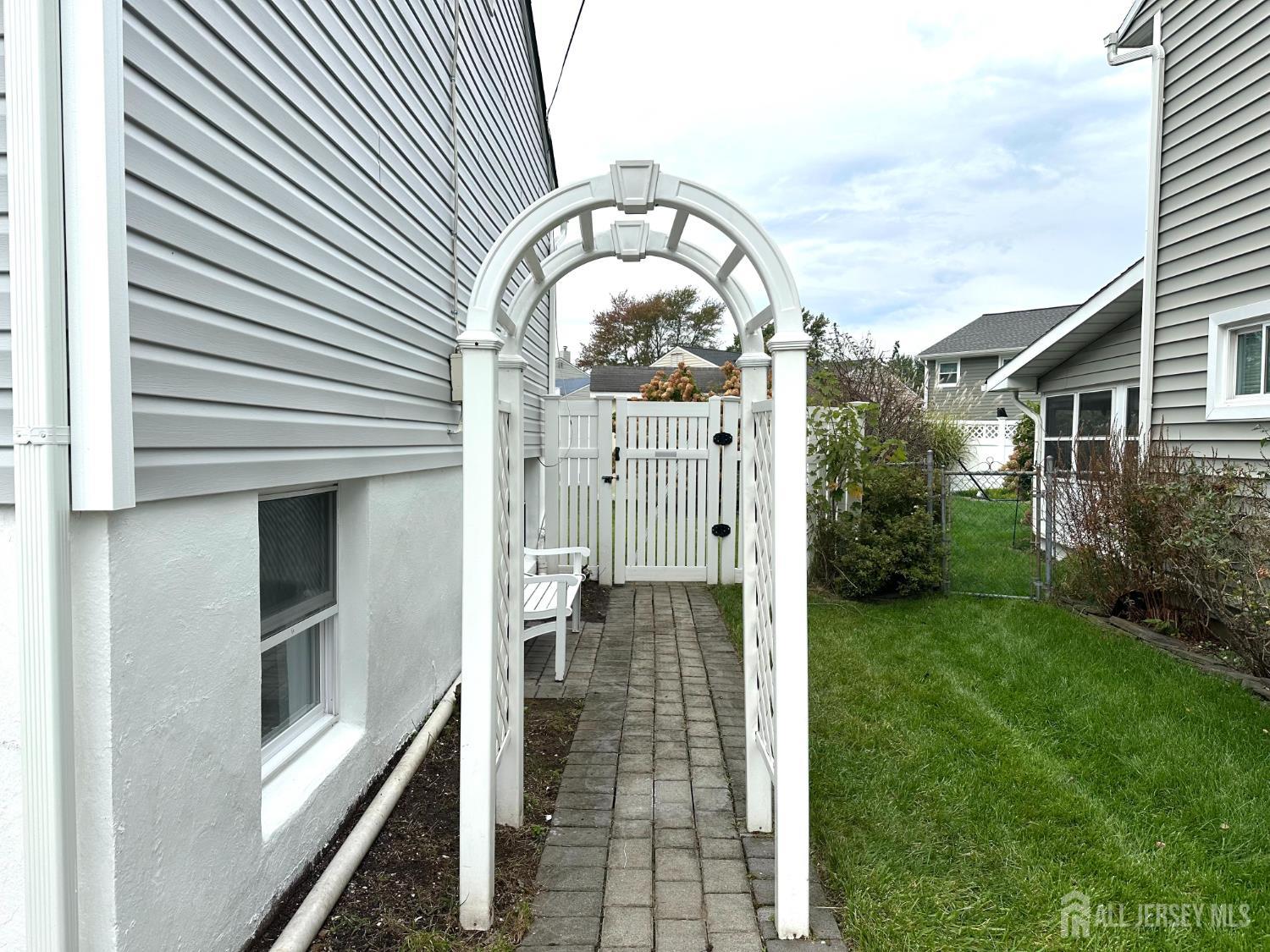 26 Miliken Road Colonia NJ 07067
