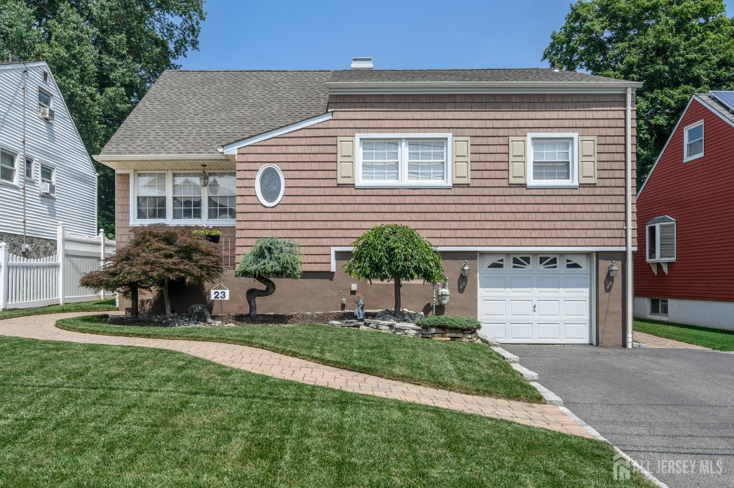 23 Hearthstone Avenue Fords NJ 08863