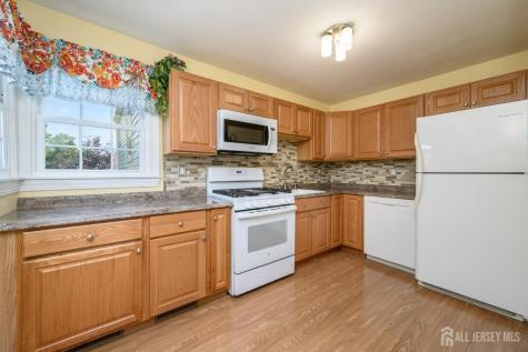 23 Hearthstone Avenue Fords NJ 08863