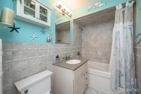 23 Hearthstone Avenue Fords NJ 08863