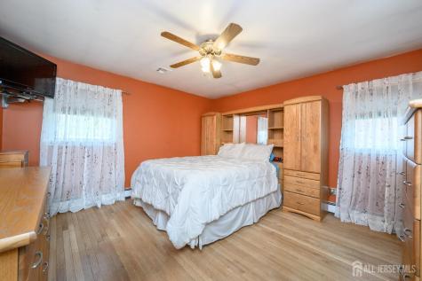 23 Hearthstone Avenue Fords NJ 08863