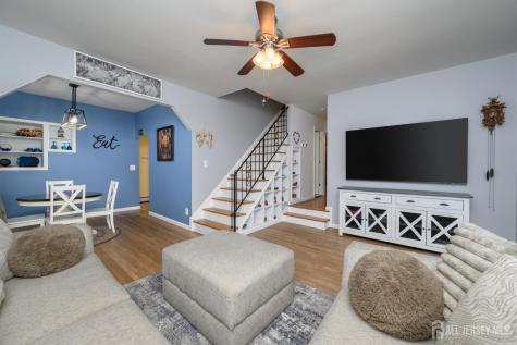 23 Hearthstone Avenue Fords NJ 08863