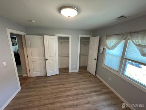 92 Woodland Drive Aberdeen NJ 07735