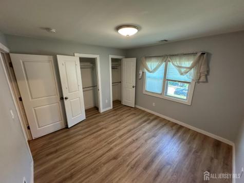 92 Woodland Drive Aberdeen NJ 07735
