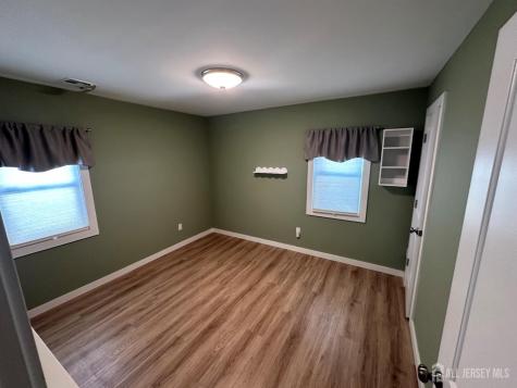 92 Woodland Drive Aberdeen NJ 07735