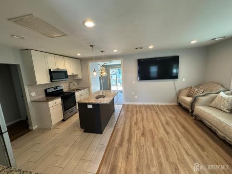 92 Woodland Drive Aberdeen NJ 07735