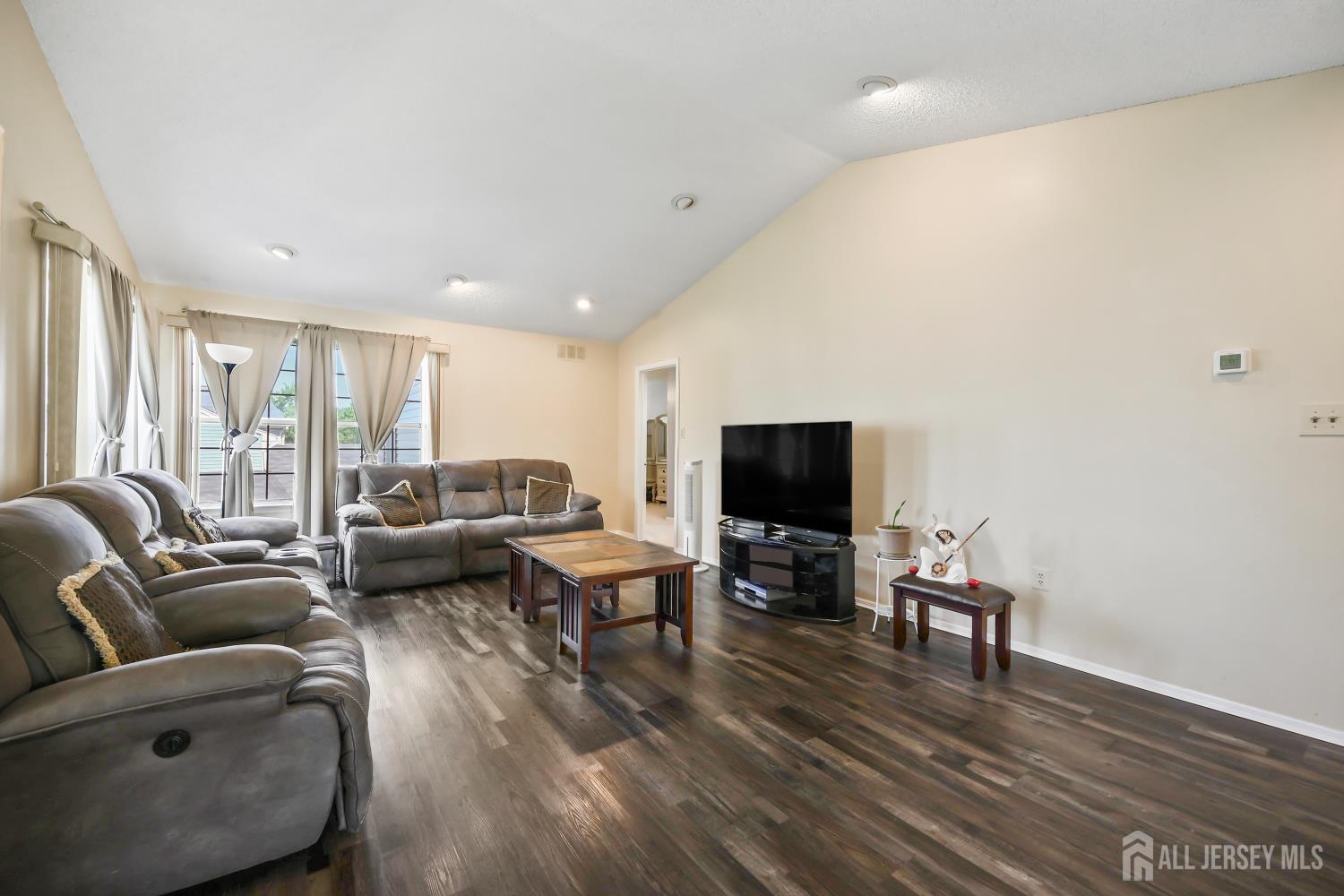 2 John Tyler Court Monroe NJ 08831
