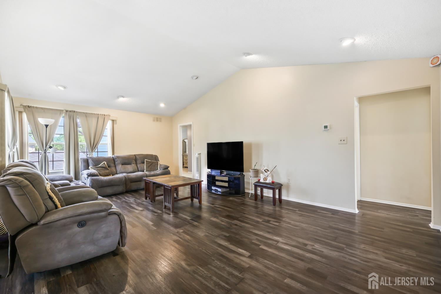 2 John Tyler Court Monroe NJ 08831