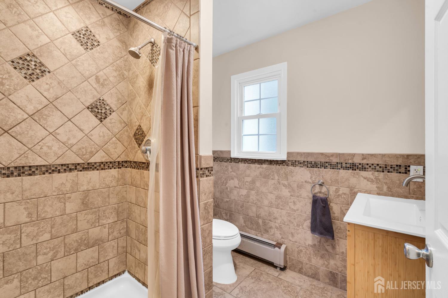266 Orchard Avenue Middletown NJ 07718