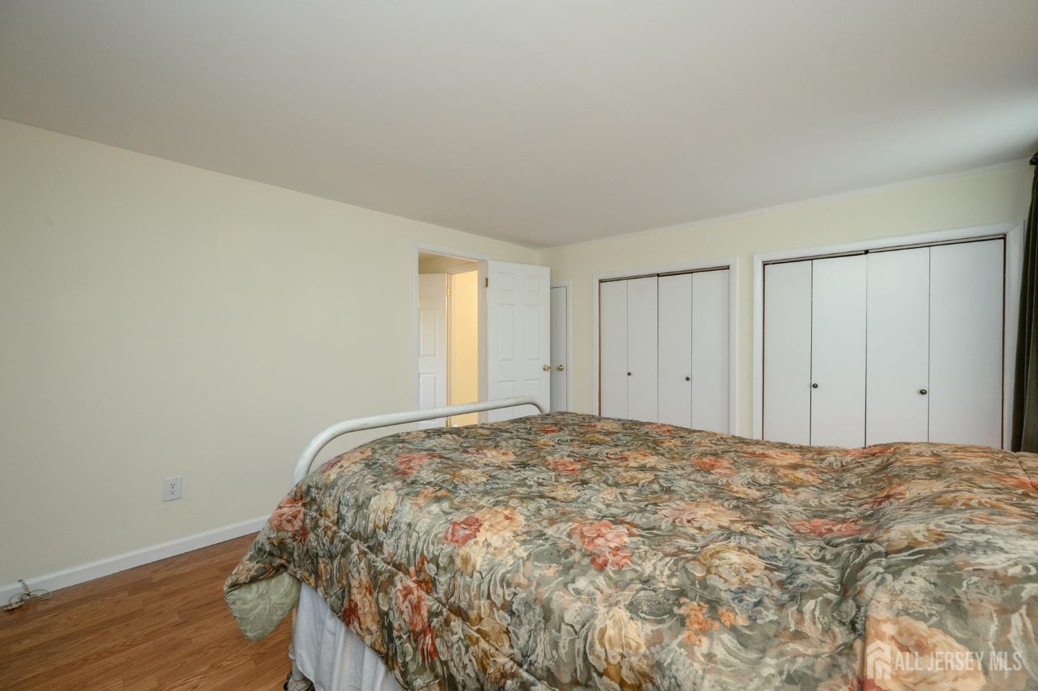 7 Libby Lane Iselin NJ 08830