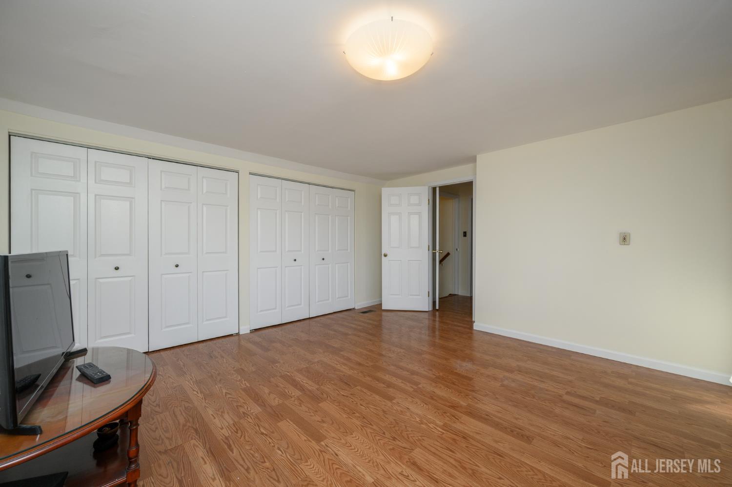 7 Libby Lane Iselin NJ 08830