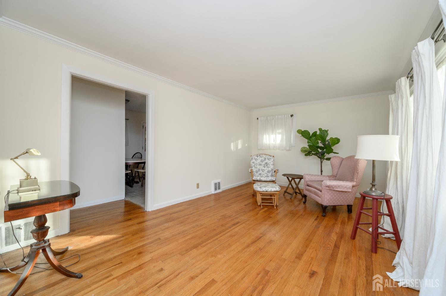 7 Libby Lane Iselin NJ 08830