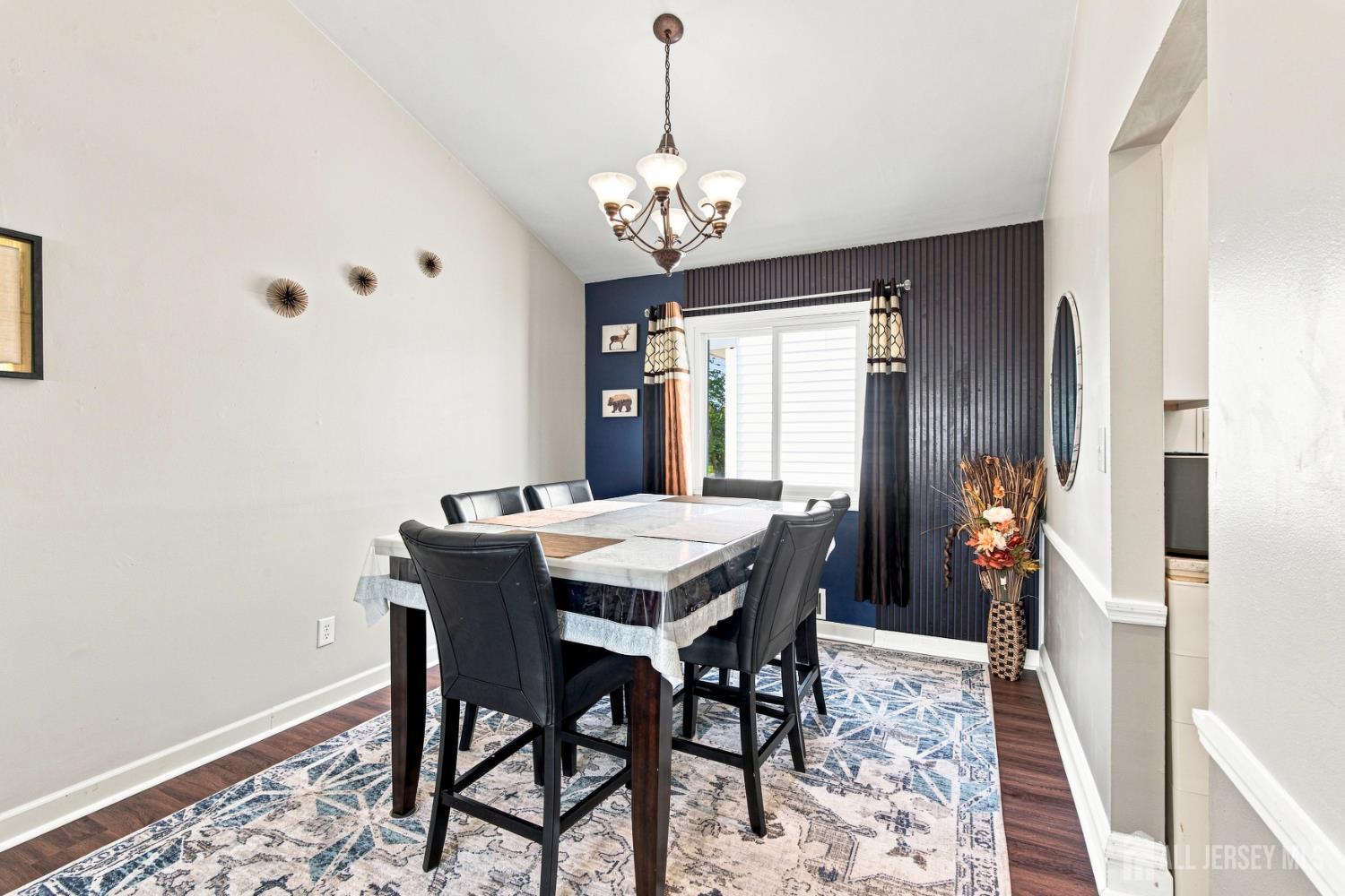85 E Laurel Street Carteret NJ 07008