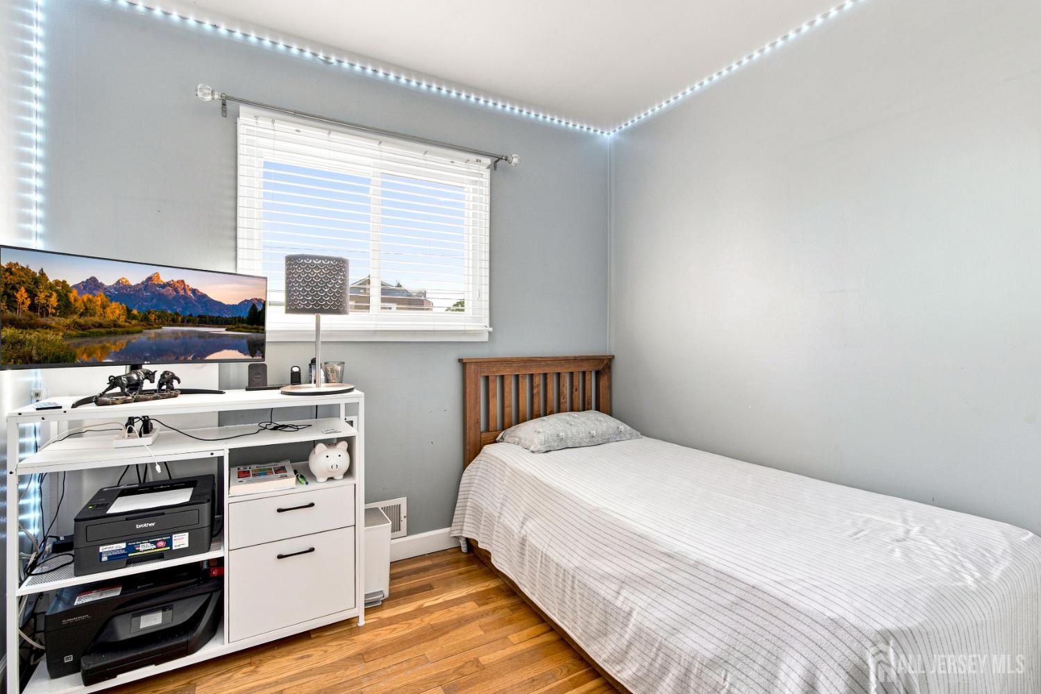 85 E Laurel Street Carteret NJ 07008