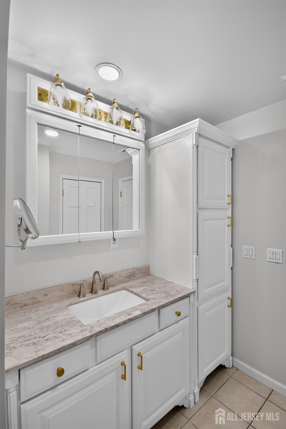 468 Brook Avenue South Amboy NJ 08879