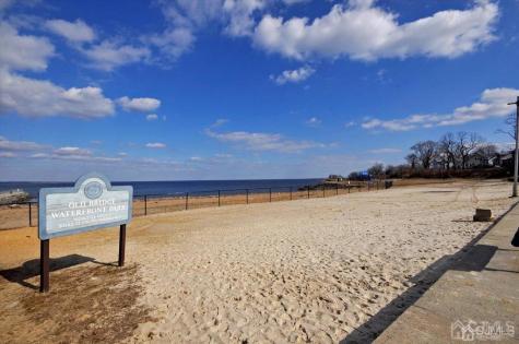 7 Harbor Bay Circle Old Bridge NJ 08879