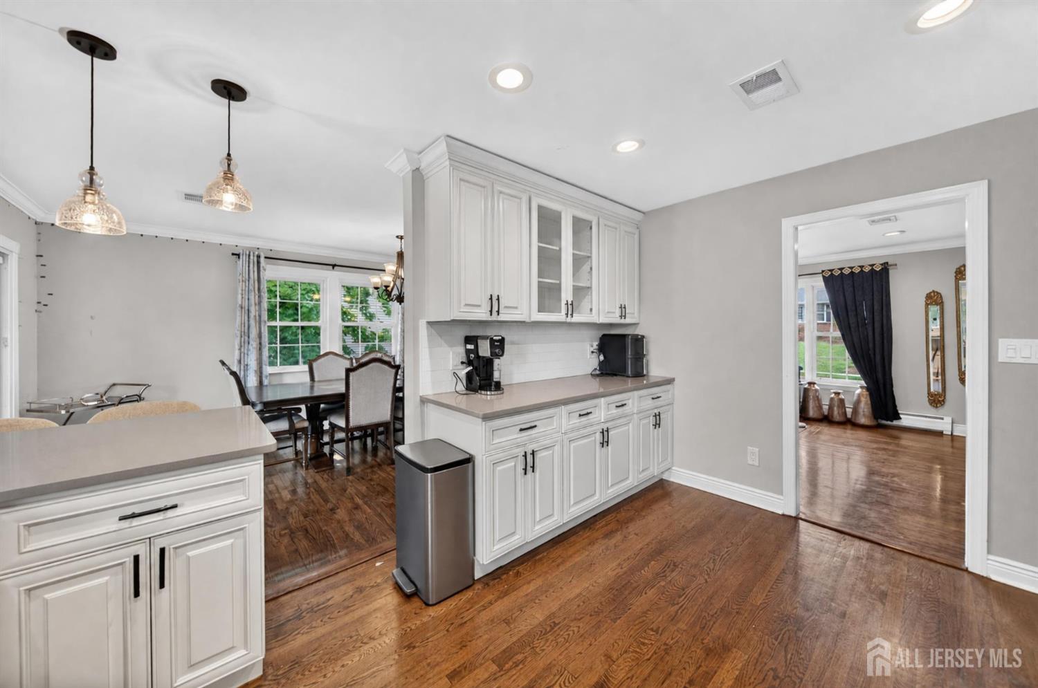 9 Nightingale Street Edison NJ 08820