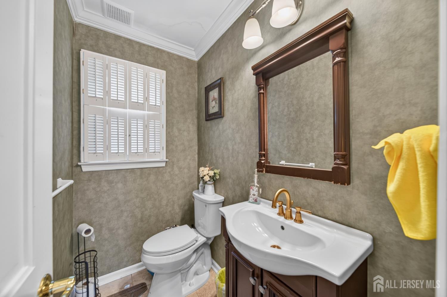9 Nightingale Street Edison NJ 08820