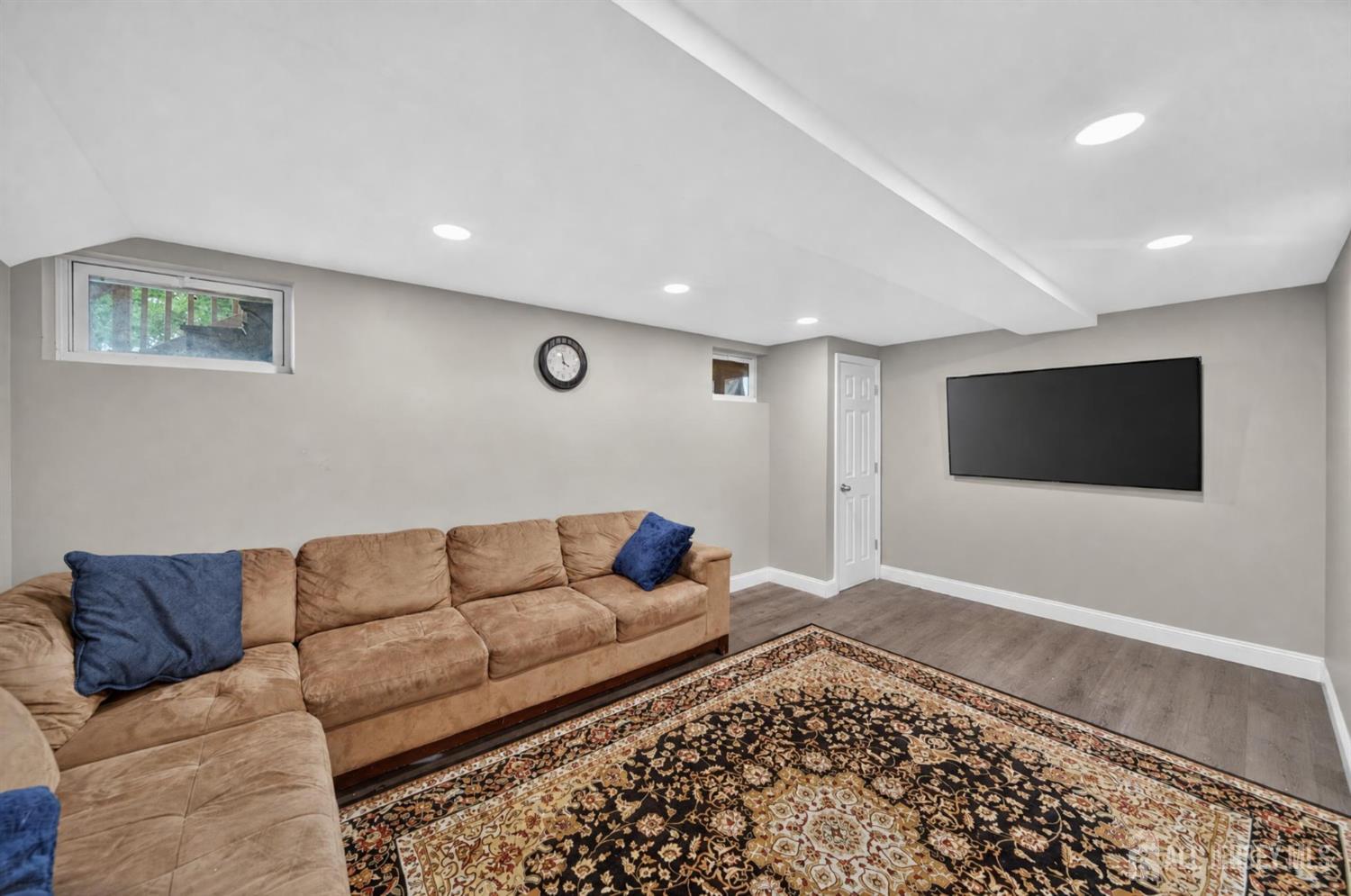 9 Nightingale Street Edison NJ 08820