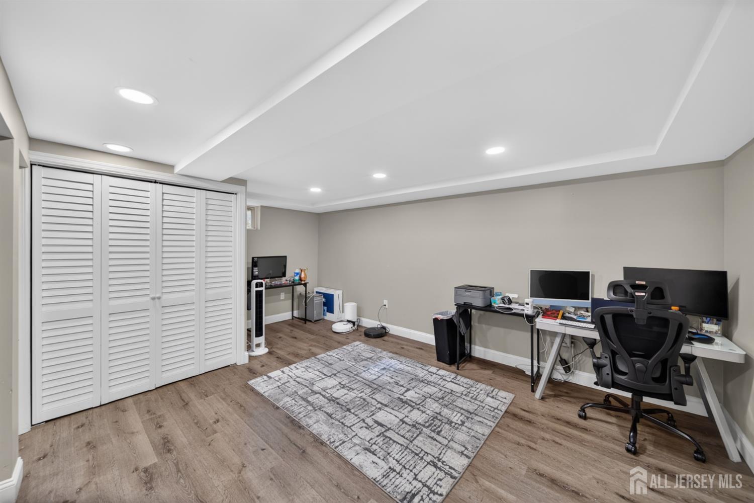 9 Nightingale Street Edison NJ 08820