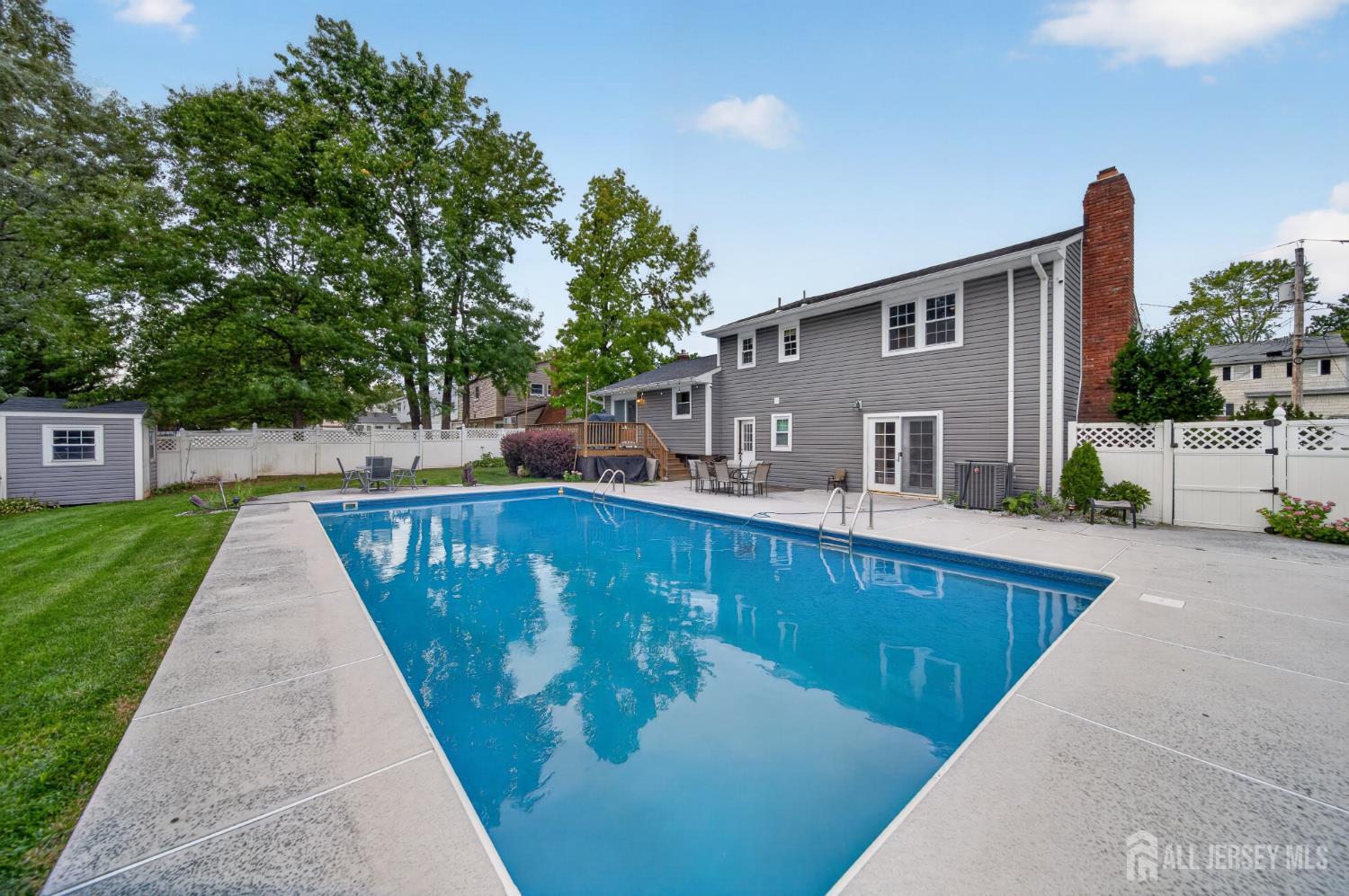 9 Nightingale Street Edison NJ 08820