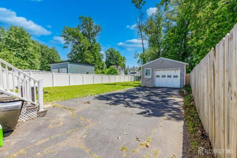 245 W 3 Avenue Roselle NJ 07203