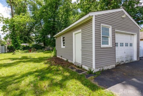 245 W 3 Avenue Roselle NJ 07203