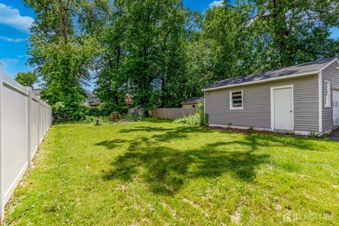 245 W 3 Avenue Roselle NJ 07203