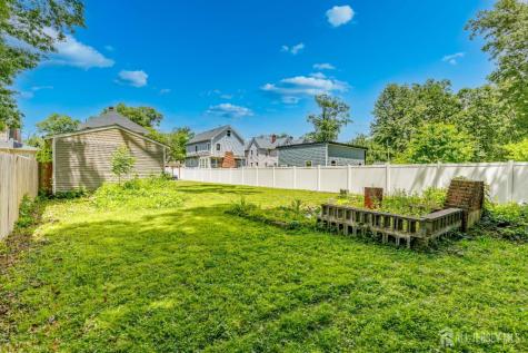 245 W 3 Avenue Roselle NJ 07203